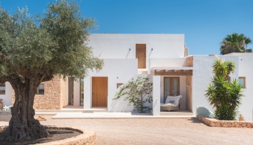 Resa Estates finca Can Floral Ibiza sale koop back house.jpg